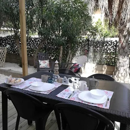 Appartamento Corallo With Private Garden Olbia Exterior photo
